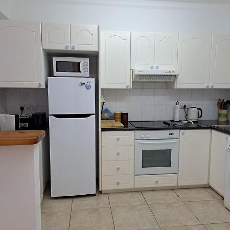 Paradise Gardens II Anastasia Apartment Paphos ภายนอก รูปภาพ