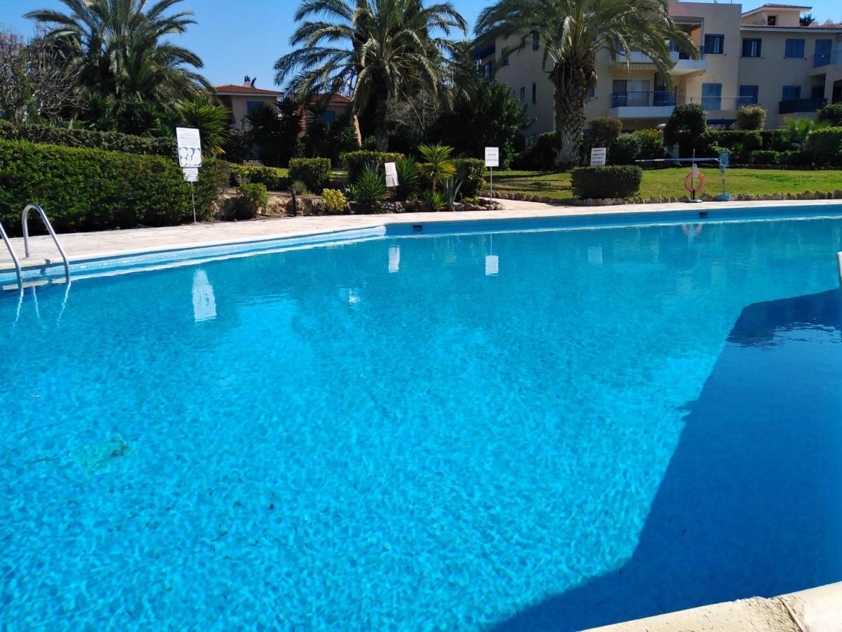 Paradise Gardens II Anastasia Apartment Paphos ภายนอก รูปภาพ